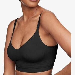 Warner's Easy Does It All Over Smoothing Seamless Bra- Black